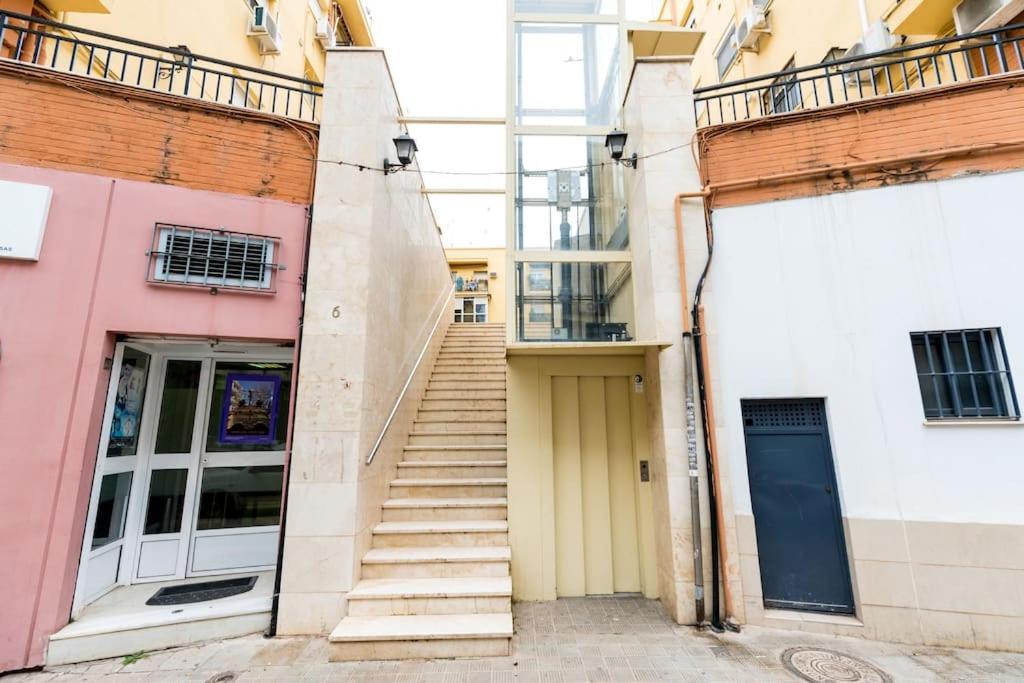 Santa Justa Urban Apartment เซบีญา ภายนอก รูปภาพ