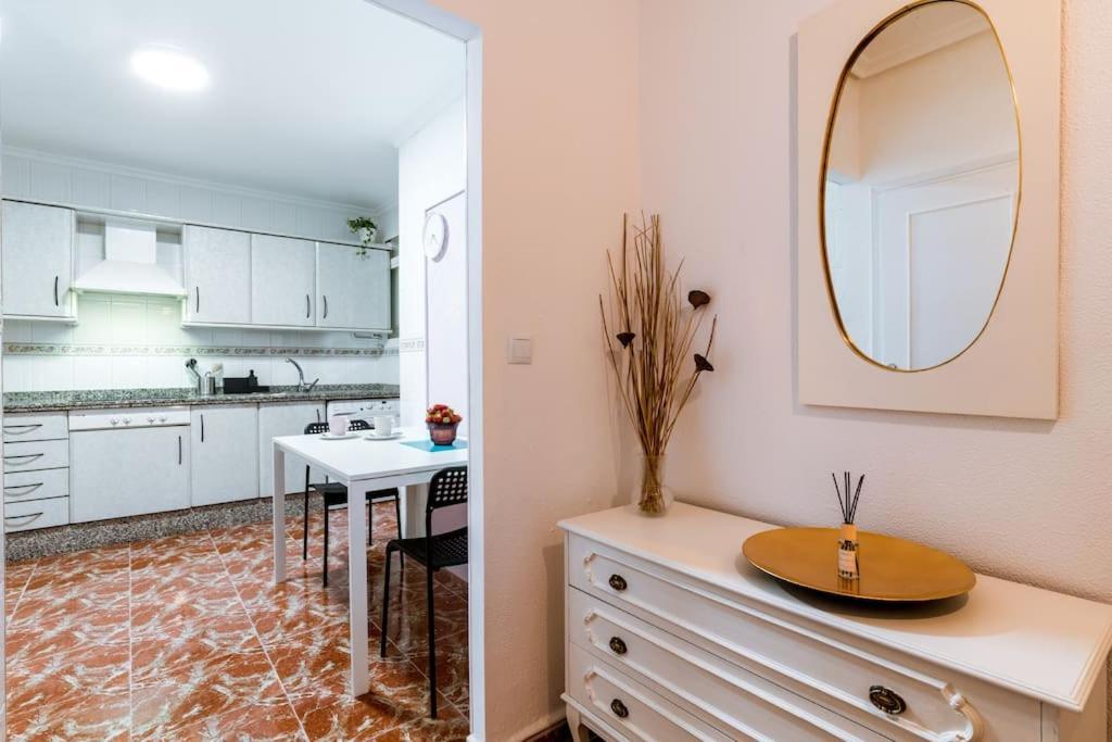 Santa Justa Urban Apartment เซบีญา ภายนอก รูปภาพ