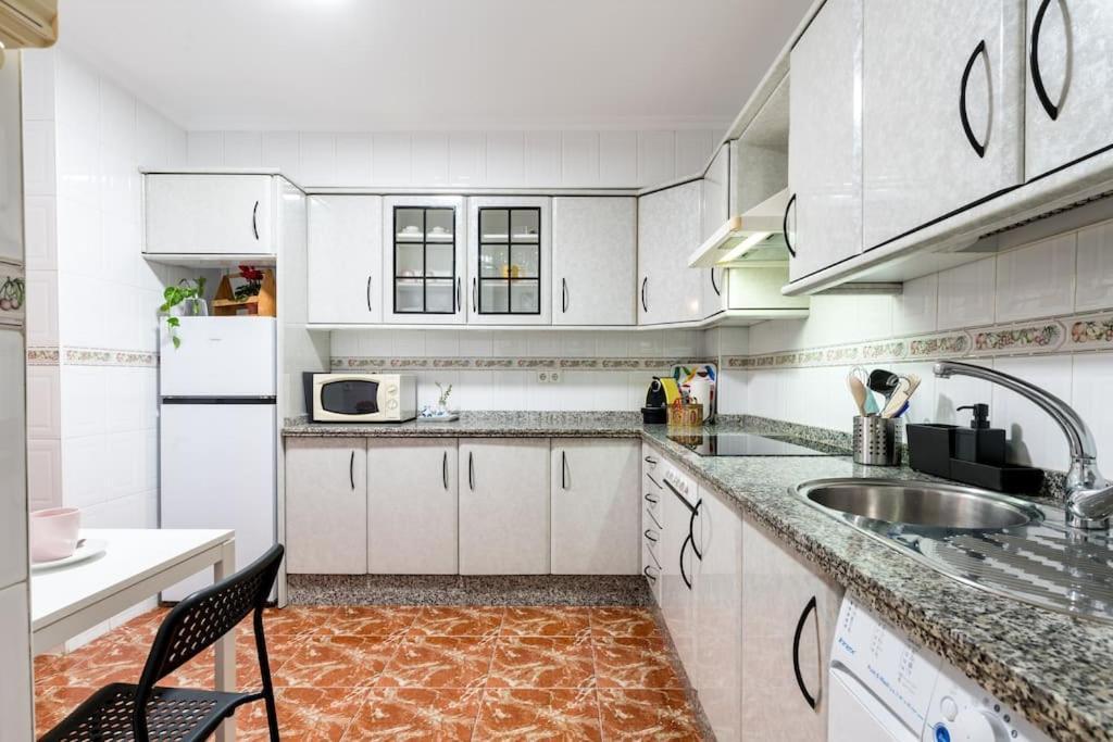 Santa Justa Urban Apartment เซบีญา ภายนอก รูปภาพ