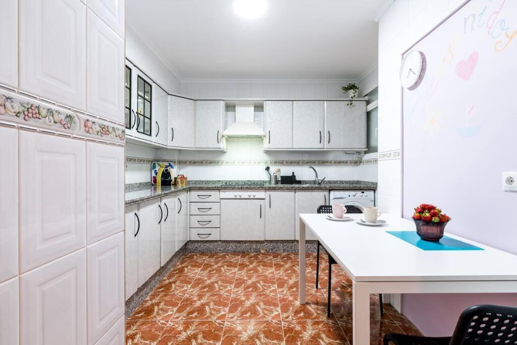 Santa Justa Urban Apartment เซบีญา ภายนอก รูปภาพ